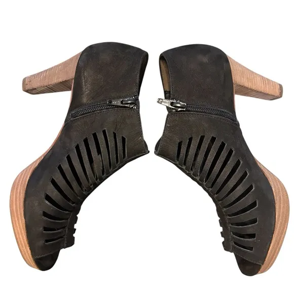 PAUL GREEN Munchen Black Suede Tasha Sandal, Size 4.5, NWB