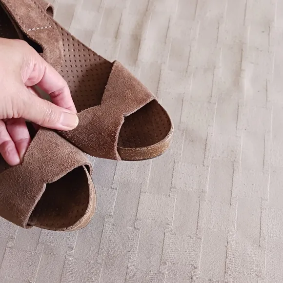 Pedro Garcia Peony Suede Heeled Sandals
