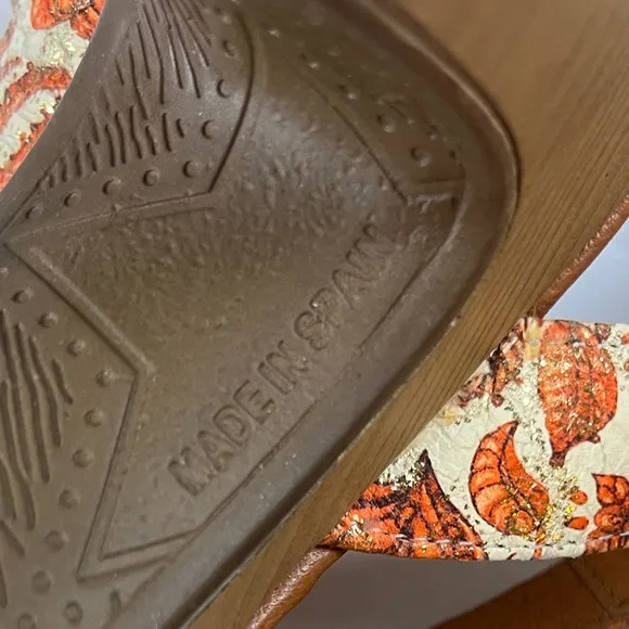 Pedro Miralles  Floral Platform Sandals - Orange and Cream