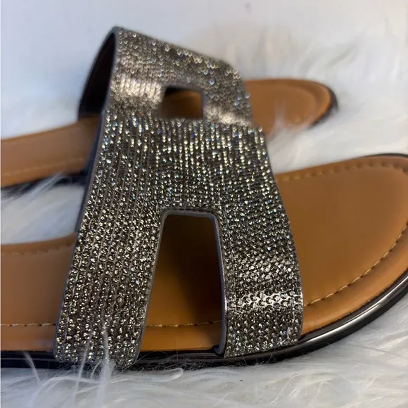 Pierre Dumas Silver Rhinestone Sandals