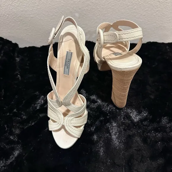 Prada Cream Leather Strappy platform Sandals Y2K 80s 90s retro glam corpcore