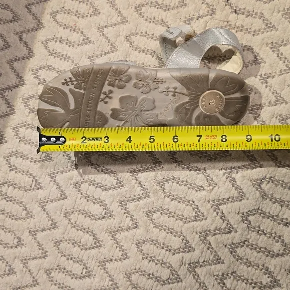 Primigy kids sandals.  Used. Size 35 European