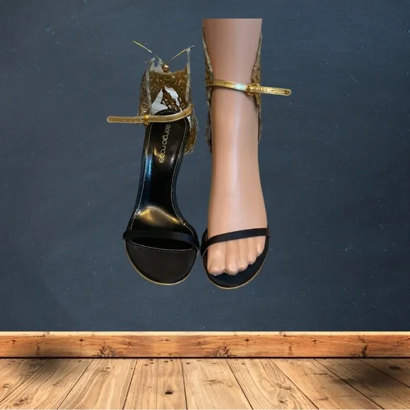 RARE find. Sergio Rossi Filigree high heel with gold leather butterfly, size 36