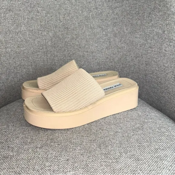 RARE Steve Madden Balanced Natural‎ Wedge Platform Slide Sandals Women’s Size 7