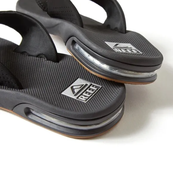 REEF Fanning Sandals w/ Bottle Opener - NEW Size 9 - Black/Silver - Arch Support