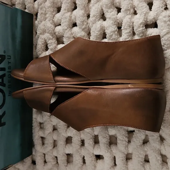 Roan By Bedstu Irie Sandals