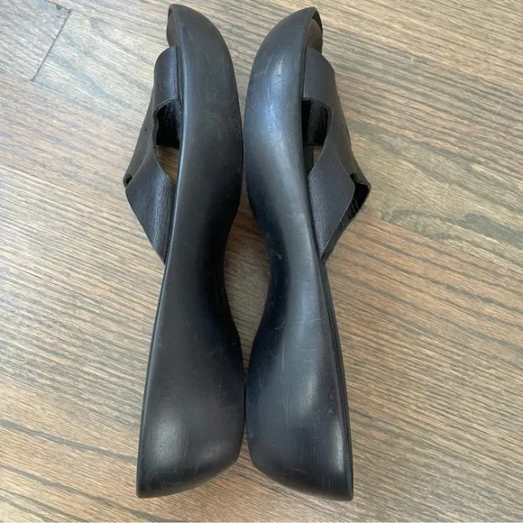 Robert Clergerie Paris Barneys New York Black Leather platform slides sandals