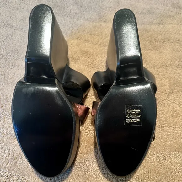 🤎Robert Clergerie Paris Black With Bronze Wedge Sandals - Size 39.5 - New🤎