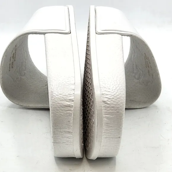 Roberto Cavalli Women Logo Pool Slides Sandals In White Size 6