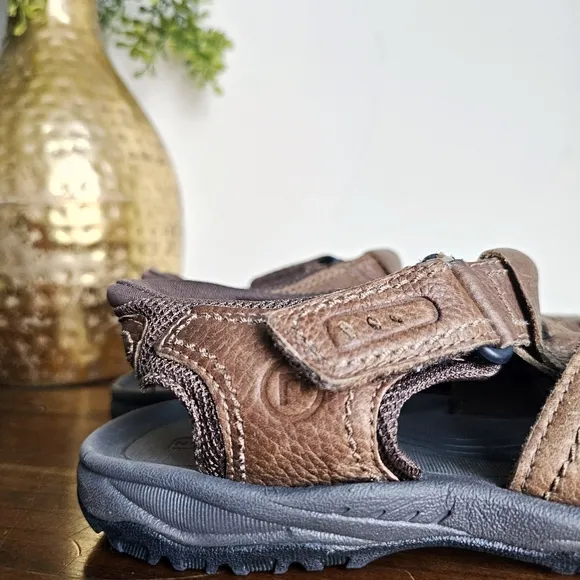 Rockport Genuine Leather Men's Fisherman Brown Sandals Size 7.5M