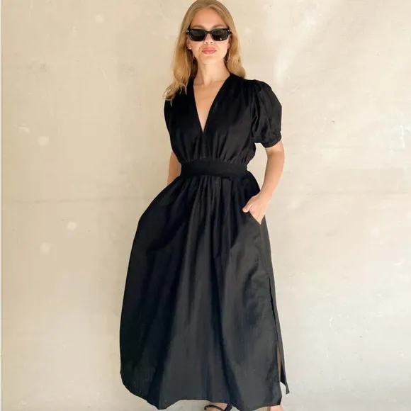 Rue Stiic &quot;Opal Split&quot; dress with V-neckline short sleeves tapered waistline