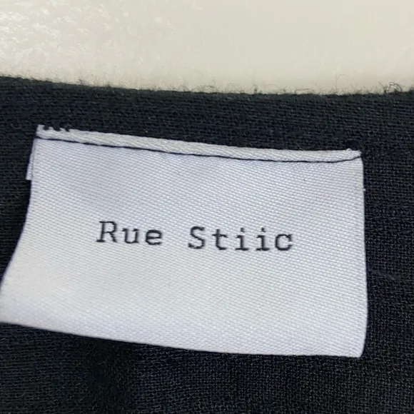 Rue Stiic &quot;Opal Split&quot; dress with V-neckline short sleeves tapered waistline