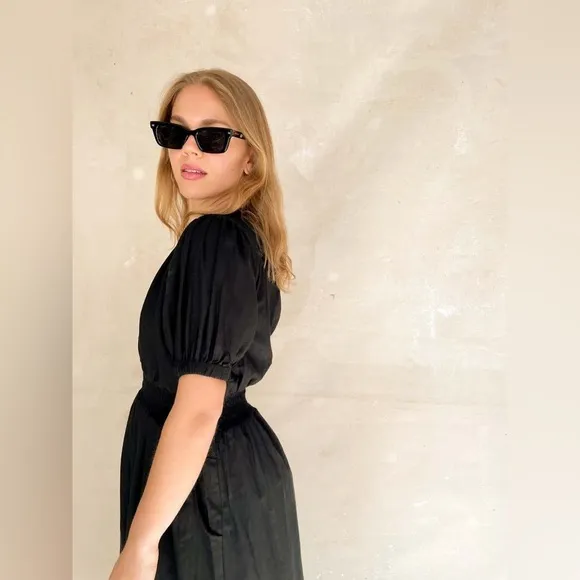 Rue Stiic &quot;Opal Split&quot; dress with V-neckline short sleeves tapered waistline