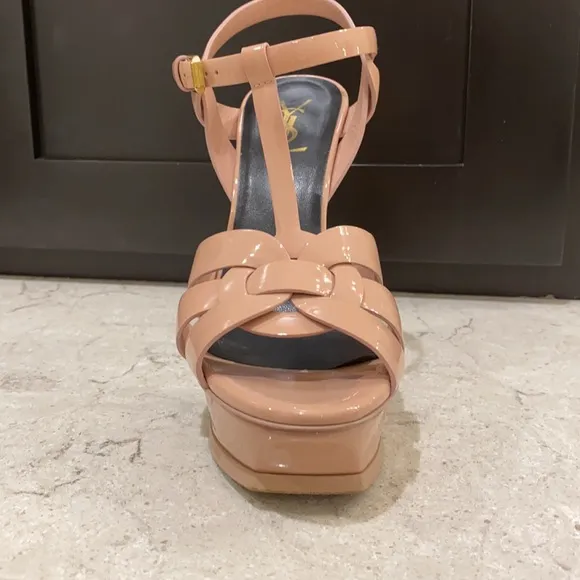 SAINT LAURENT Patent Tribute 75 Platform Sandals