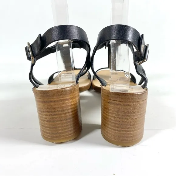 Salvatore Ferragamo Black Leather Peria T-Strap City Sandals Block Heel size 7