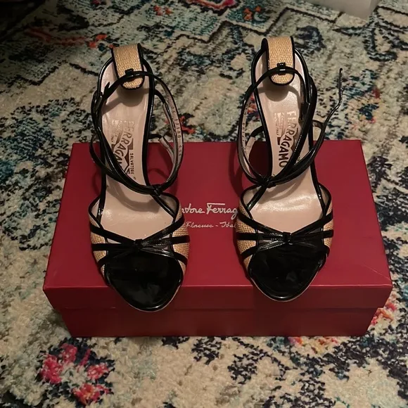 Salvatore Ferragamo Black Patent Grisbi Raffia High Heel Sandals w Dusters