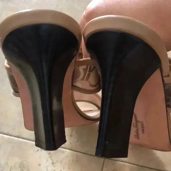 Salvatore Ferragamo Sandals - Heels