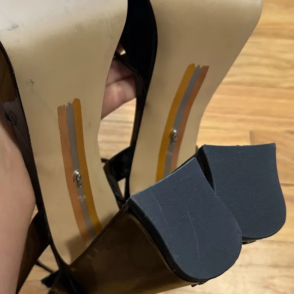 Sam Edelman | Kamille Patent Platform Heel Ankle Strap