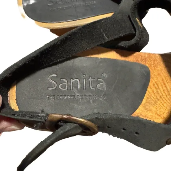 Sanita Womens Black Leather Buckle Closure Wooden Sole Sandals Size 7.5