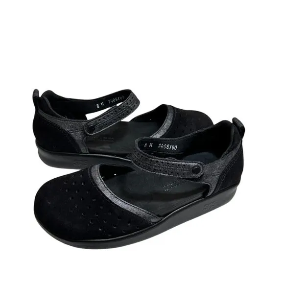 SAS Eden Black Perforated Closed Toe Comfort Sandals szie 8 M Excellent