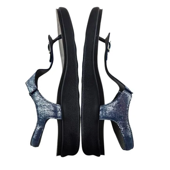 SAS Marina Sandals Womens 9 1/2 T-Strap Thong Blue Silver Shimmer Comfort USA