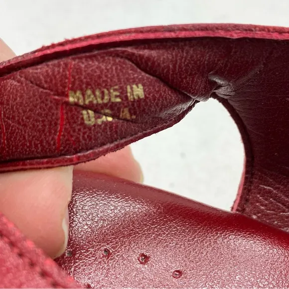 SAS Suntimer Red Leather Sandals 7.5