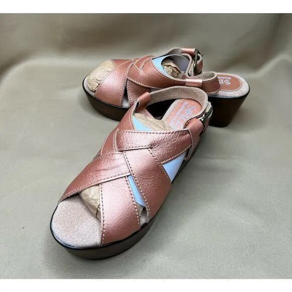 Sbicca Daytona Coral Metallic Sandals 9 M New