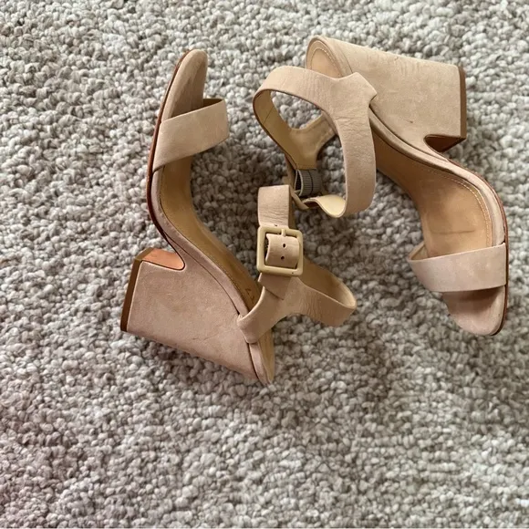 SCHUTZ Tan Suede Sandals