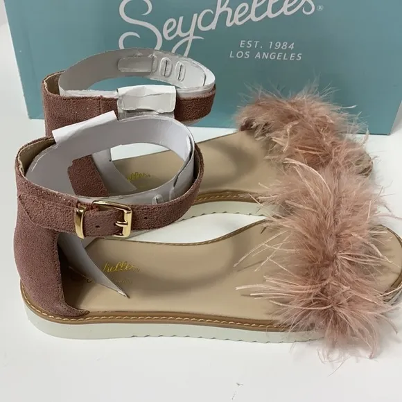 Seychelles Ruffle A Few pink suede feather sandals