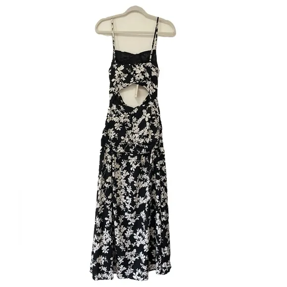 SHOWPO | NWT Mikaela Ruched Front Maxi Dress with Cut Out in Black Floral, Sz 8
