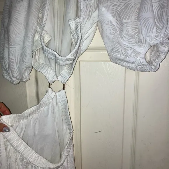 SIGNIFICANT OTHER Skyler Cut- out Dress in Ivory Size US 4 🤍