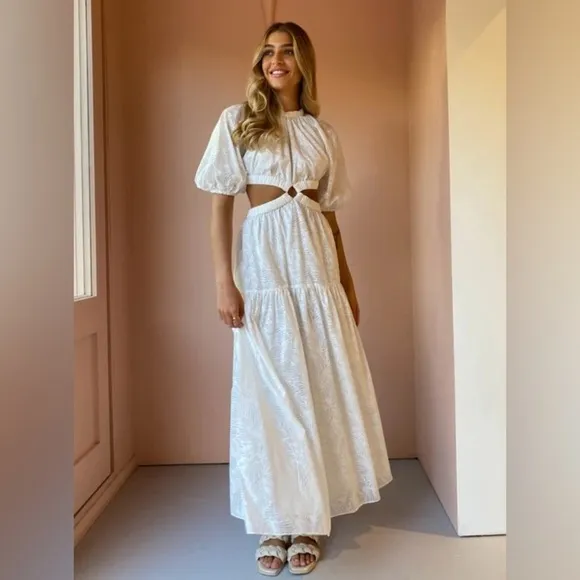 SIGNIFICANT OTHER Skyler Cut- out Dress in Ivory Size US 4 🤍