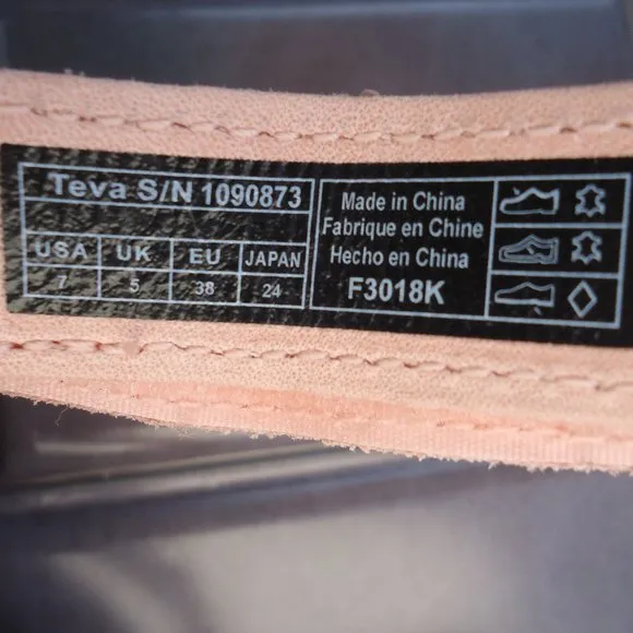 SIZE 7. TEVA MIDFORM UNIVERSAL GEOMETRIC Women’s sport sandal.