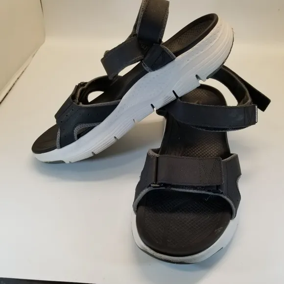 Skechers Impactor Mens Size 13 Arch Fit Sandals Black White V Hook Loop Closure