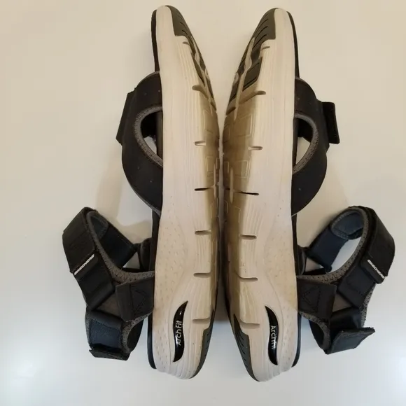 Skechers Impactor Mens Size 13 Arch Fit Sandals Black White V Hook Loop Closure