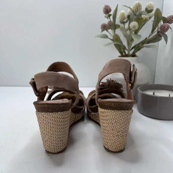 Sofft Cali Suede Floral Wedge Sandals Rose Taupe SF0078188 Women's 8.5M NWOB