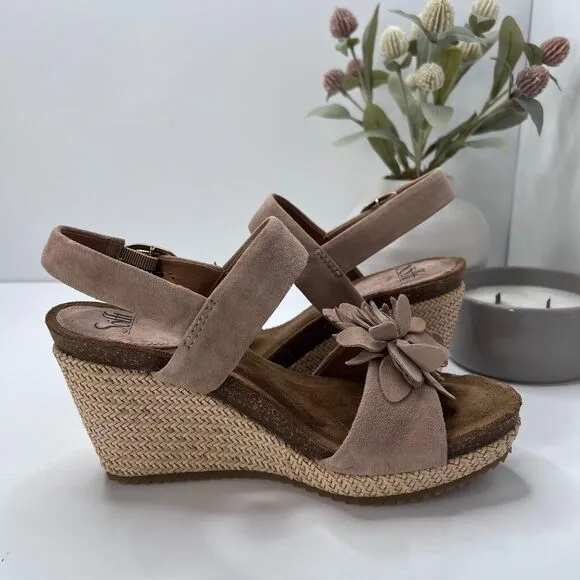 Sofft Cali Suede Floral Wedge Sandals Rose Taupe SF0078188 Women's 8.5M NWOB