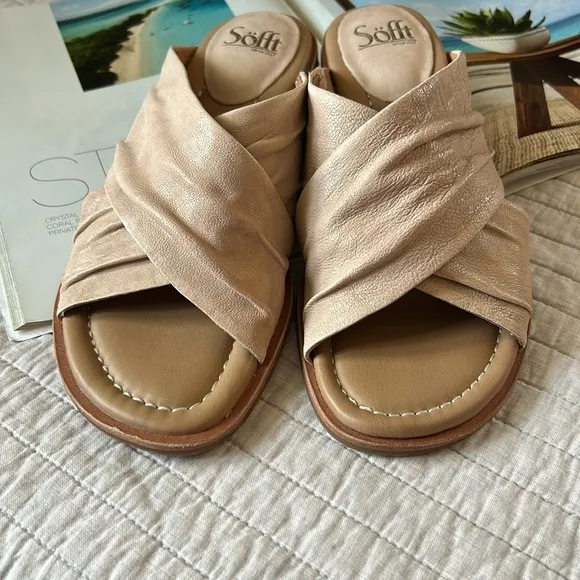 Sofft Fallon comfy leather nude low heel slip on peep toe sandals 10 women’s