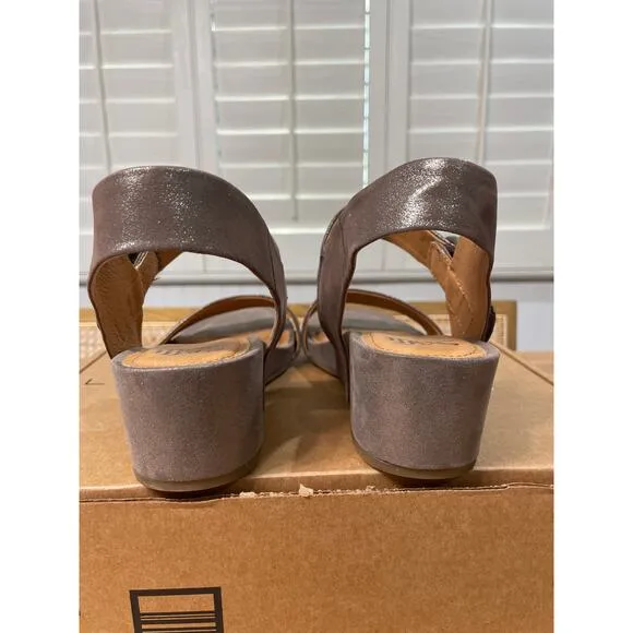 Sofft Vaya Metallic Taupe Sandals Luxe Leather Size 9.5 NWOB Cushioned Summer