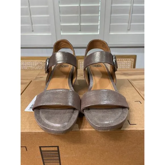 Sofft Vaya Metallic Taupe Sandals Luxe Leather Size 9.5 NWOB Cushioned Summer