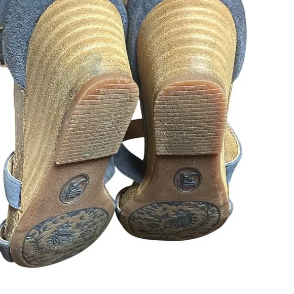 Sofft wedge blue denim color Sandals size 7 suede