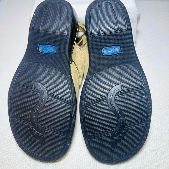 Softwalk Women's Tan Sandals New without box