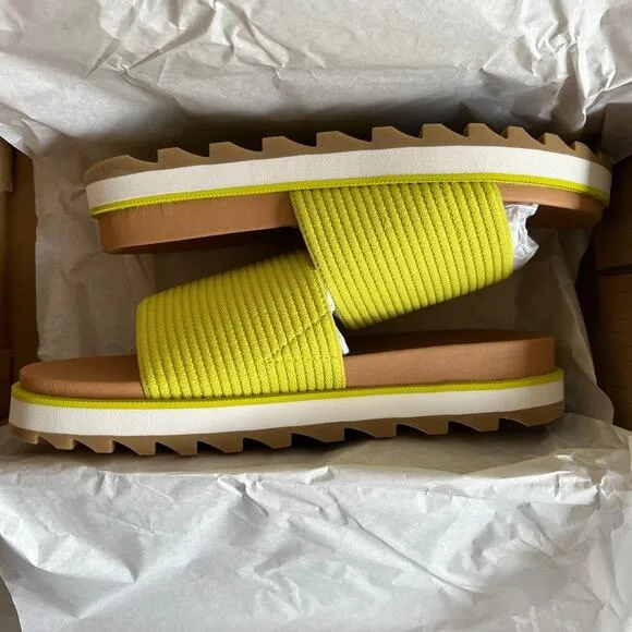 SOREL Bolt &amp; Gum Roaming Easy  Women Sandals w/ Box, Size 7.5