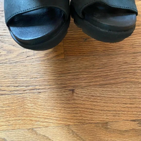 Sorel Joanie II all black lace up wedge sandals 7