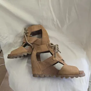Sorel Joanie II Lace Ankle Wedge Sandals 7