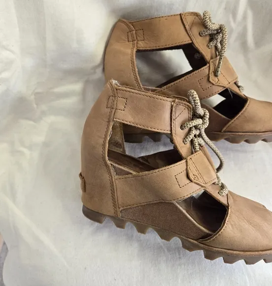 Sorel Joanie II Lace Ankle Wedge Sandals 7