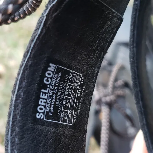 Sorel Joanie II Lace Black Wedge Sandals Size 6.5 Women's Goth Punk