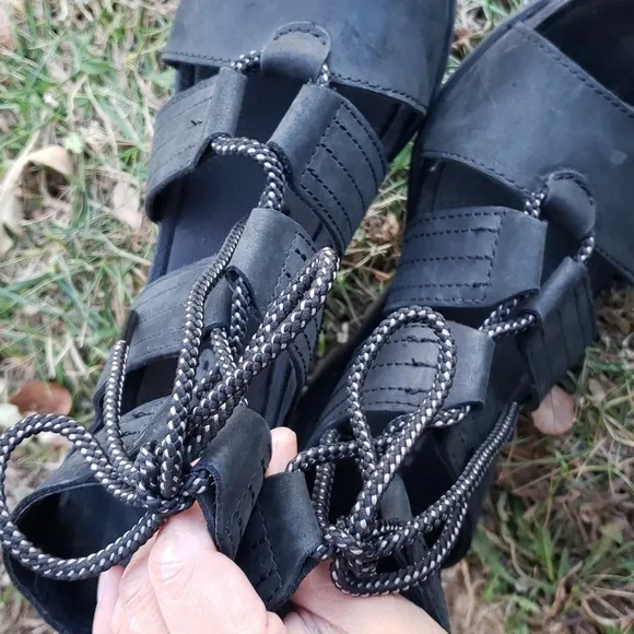 Sorel Joanie II Lace Black Wedge Sandals Size 6.5 Women's Goth Punk