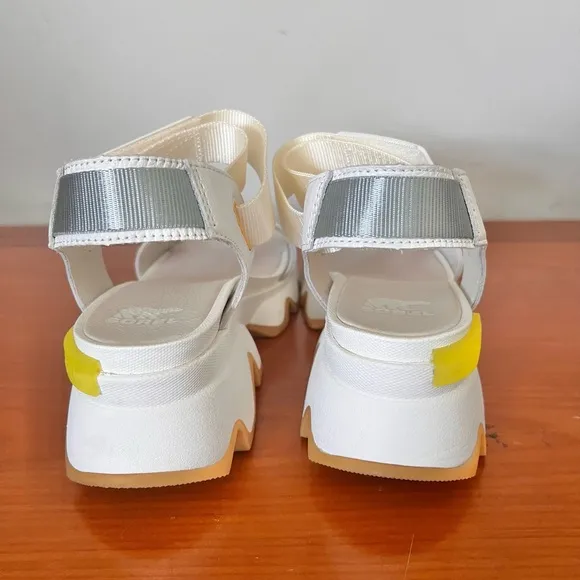 Sorel Kinetic Y-Strap  Platform Wedge Sport Sandals Size 9 leather