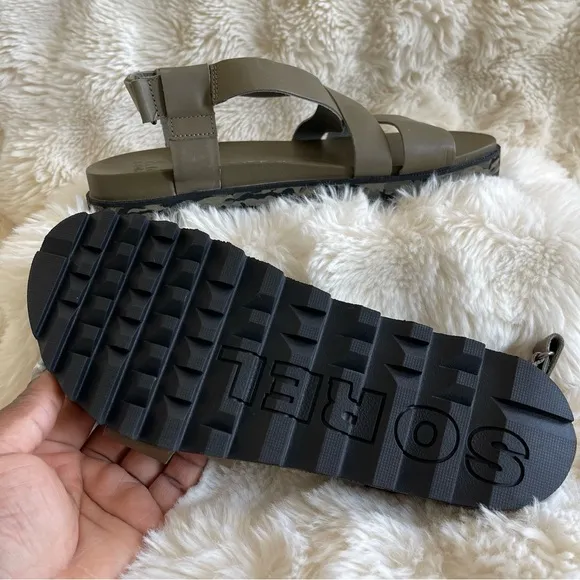 Sorel | Roaming Criss Cross Sandal | Cano Green | W9.5